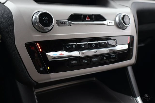 2023 Ford Explorer 6th Gen - Image 14 of 14