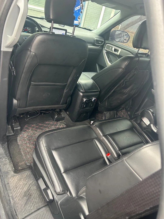 2023 Ford Explorer 6th Gen - Image 5 of 7