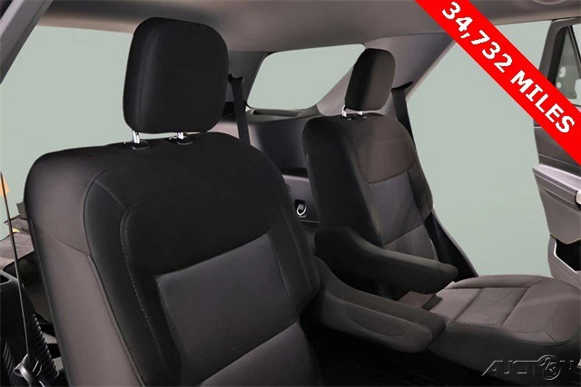 2023 Ford Explorer 6th Gen - Image 16 of 21