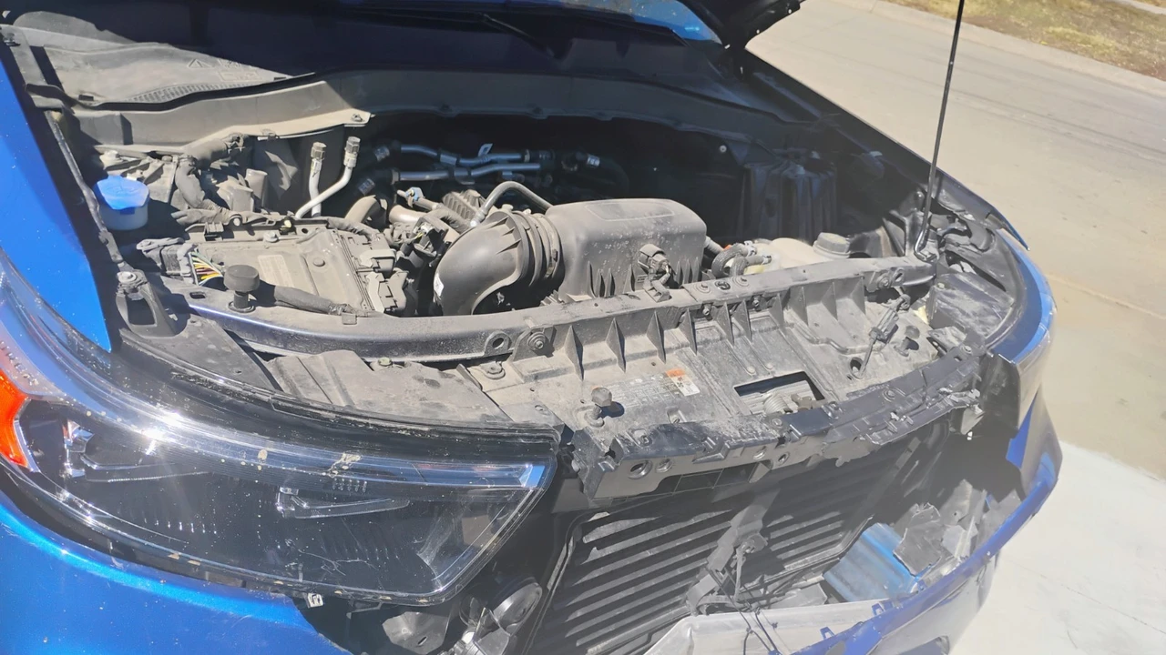 2023 Ford Explorer 6th Gen - Image 17 of 20