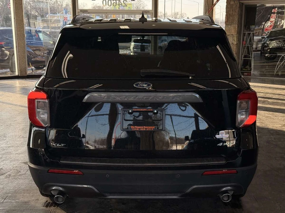 2023 Ford Explorer 6th Gen - Image 13 of 21