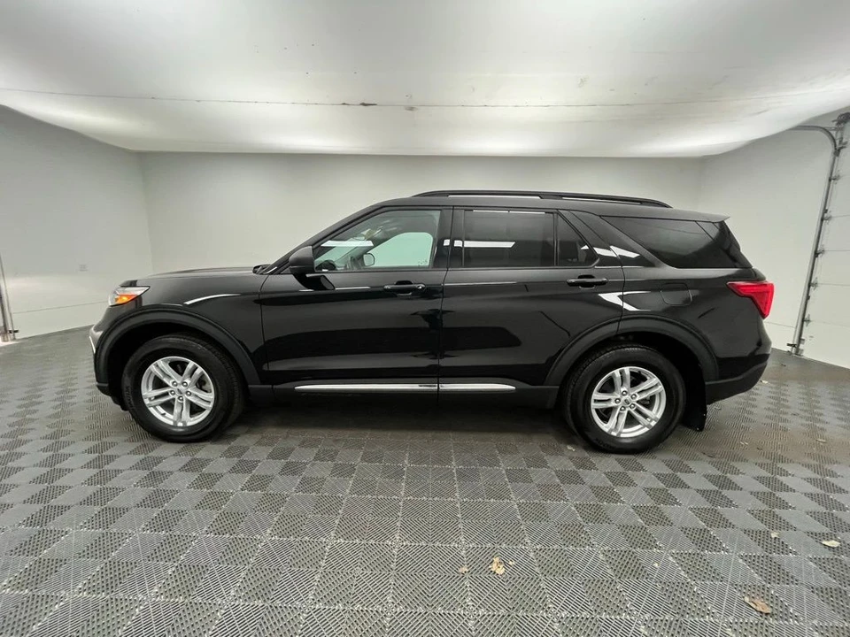 2023 Ford Explorer 6th Gen - Image 12 of 12