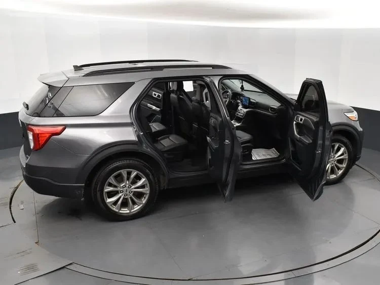 2023 Ford Explorer 6th Gen - Image 6 of 12