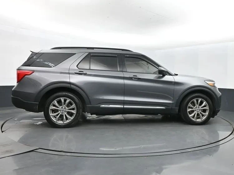 2023 Ford Explorer 6th Gen - Image 4 of 12