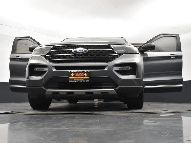 2023 Ford Explorer 6th Gen - Image 11 of 12