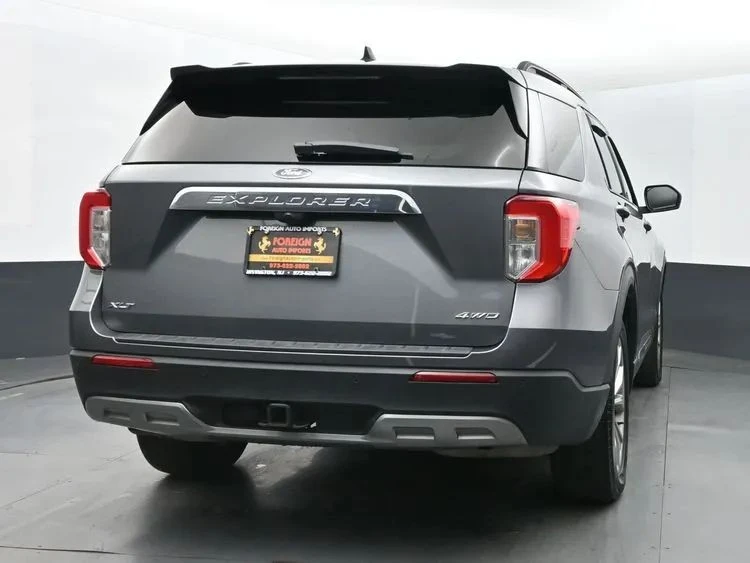 2023 Ford Explorer 6th Gen - Image 8 of 12