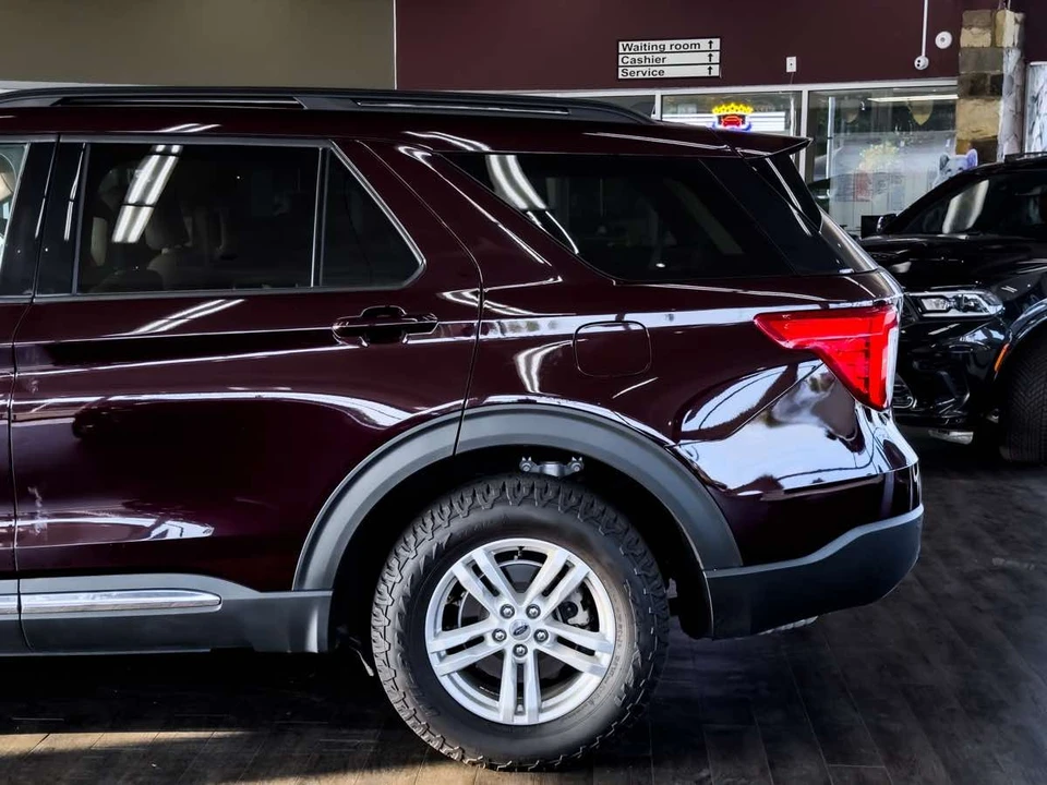 2023 Ford Explorer 6th Gen - Image 10 of 21