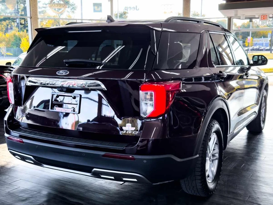 2023 Ford Explorer 6th Gen - Image 14 of 21