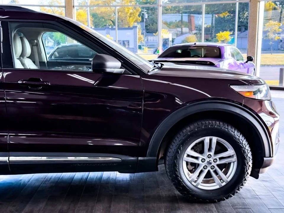 2023 Ford Explorer 6th Gen - Image 17 of 21