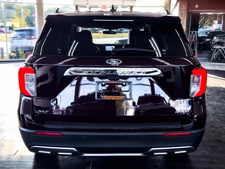 2023 Ford Explorer 6th Gen - Image 13 of 21