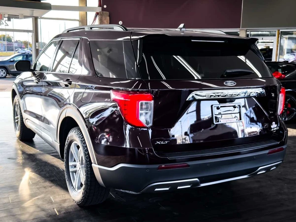 2023 Ford Explorer 6th Gen - Image 12 of 21