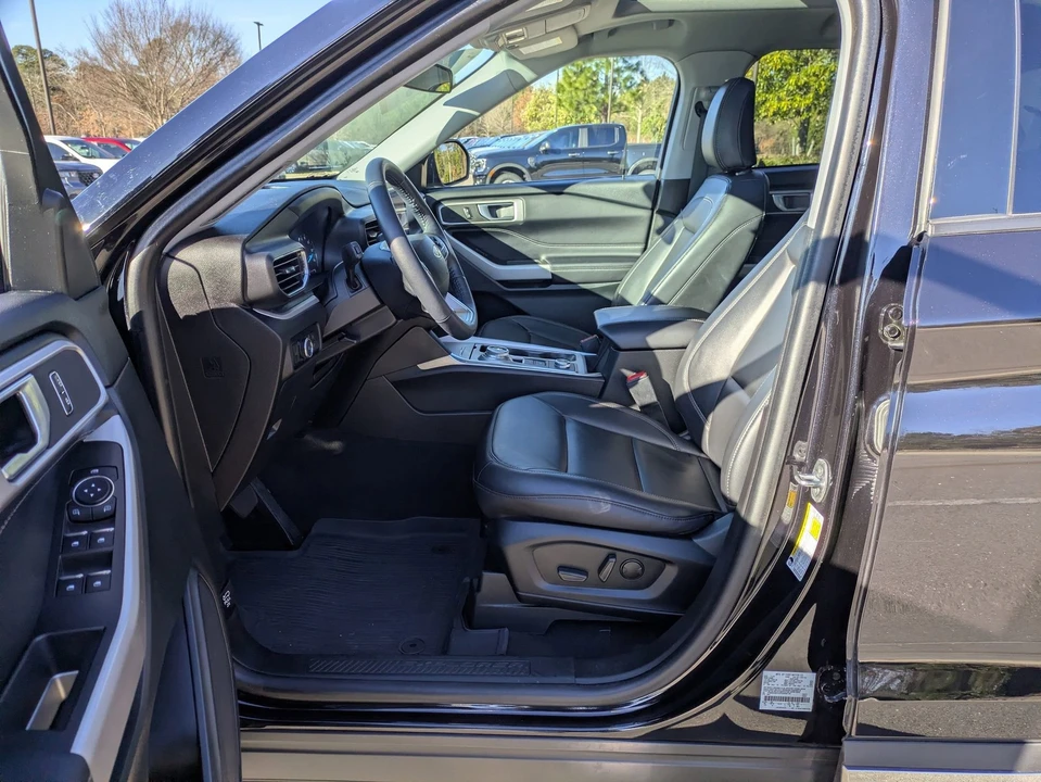 2023 Ford Explorer 6th Gen - Image 12 of 12