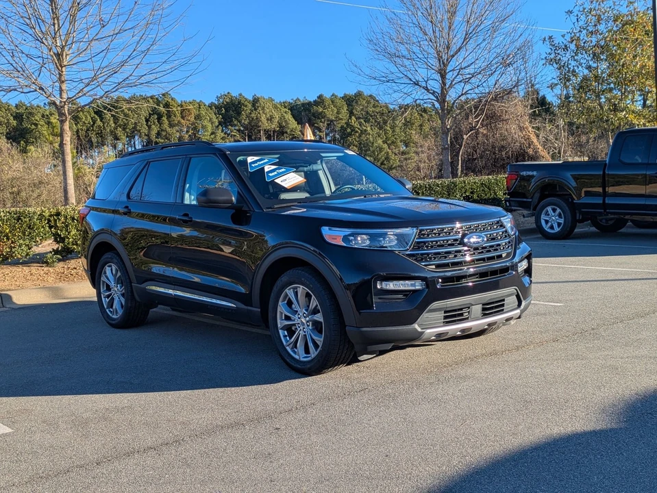 2023 Ford Explorer 6th Gen - Image 2 of 12
