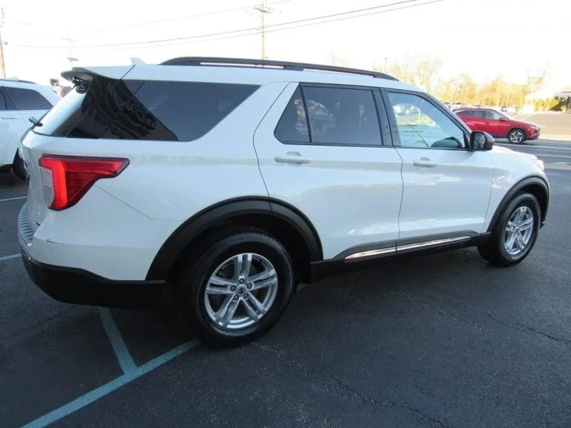 2023 Ford Explorer 6th Gen - Image 10 of 12
