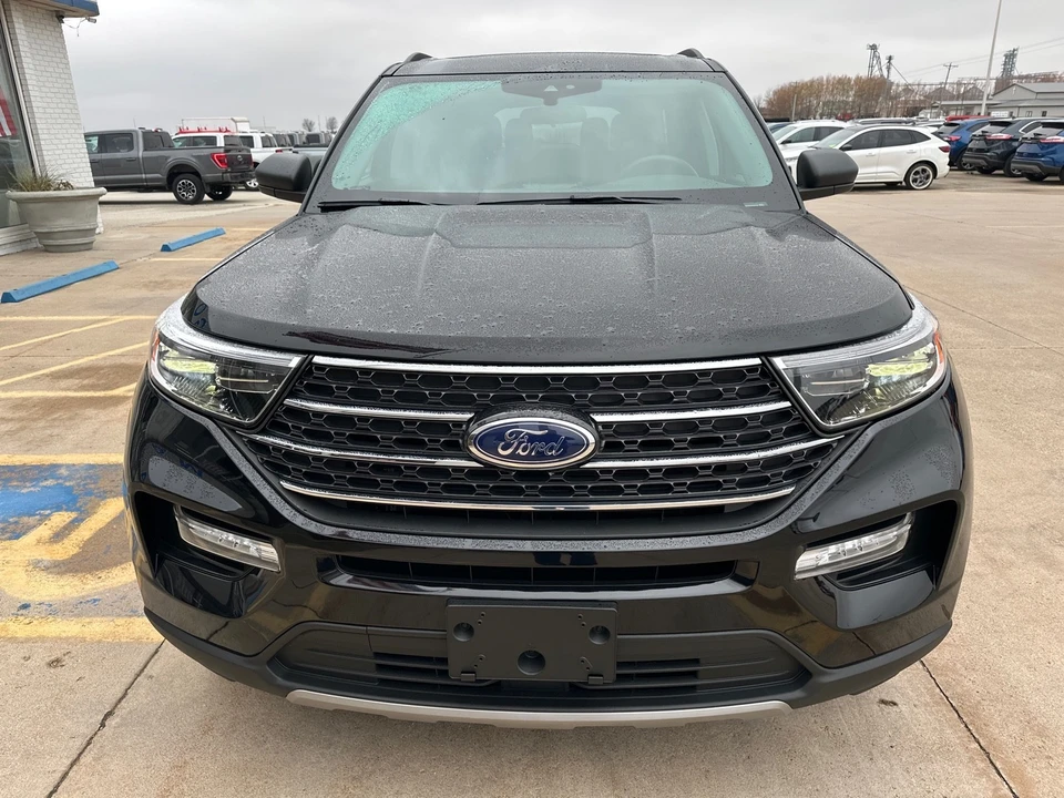 2023 Ford Explorer 6th Gen - Image 5 of 12