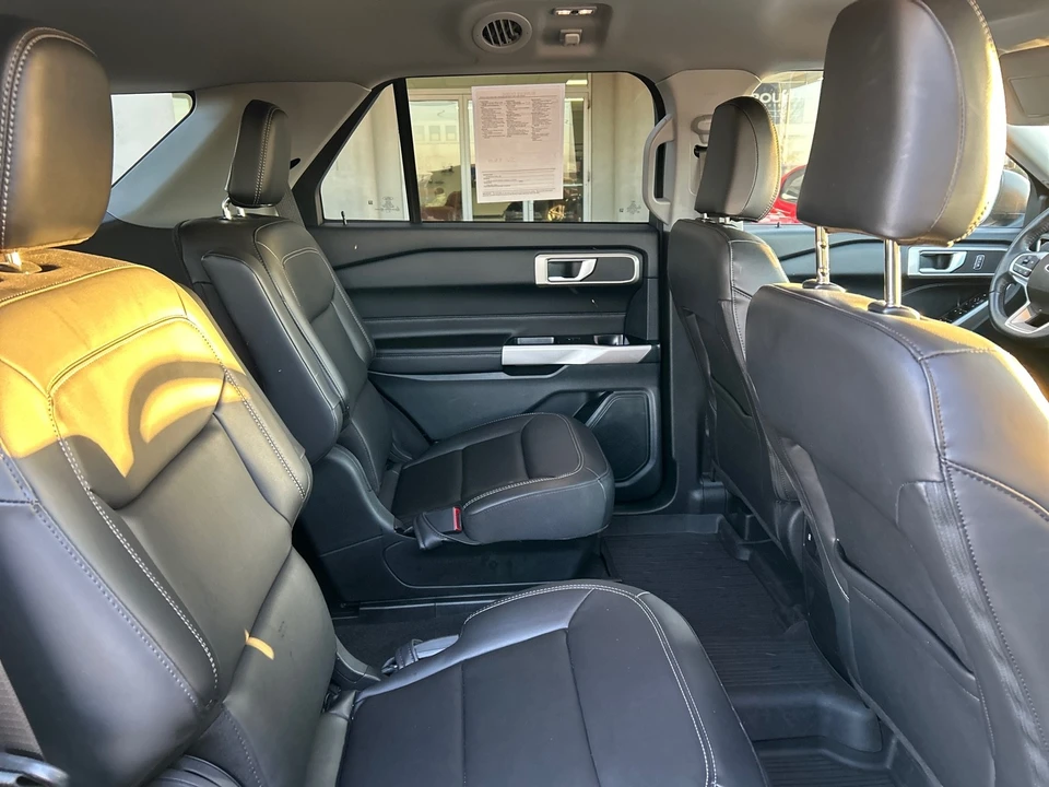 2023 Ford Explorer 6th Gen - Image 10 of 21