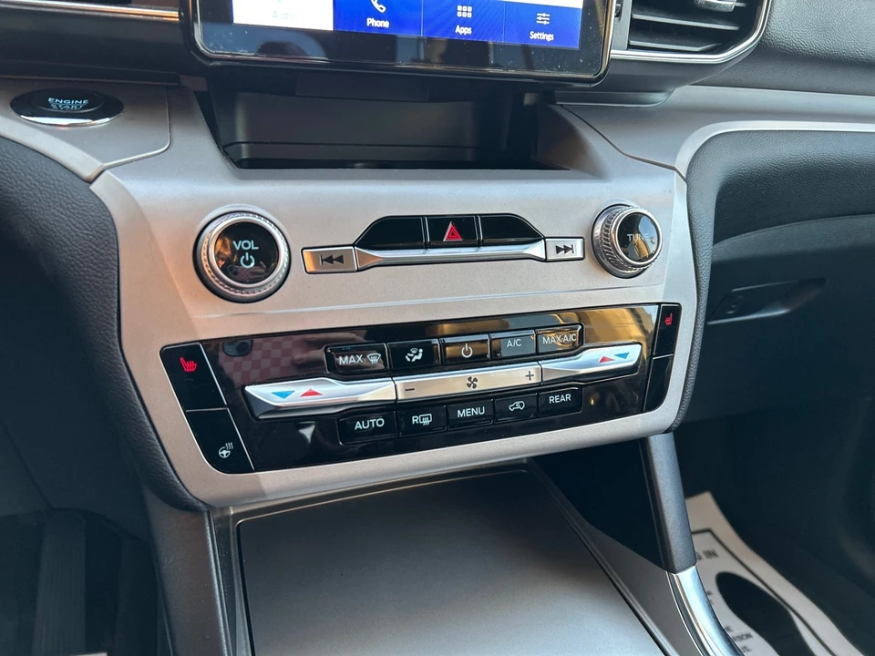 2023 Ford Explorer 6th Gen - Image 17 of 21