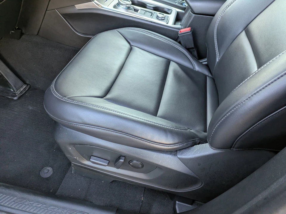 2023 Ford Explorer 6th Gen - Image 13 of 21