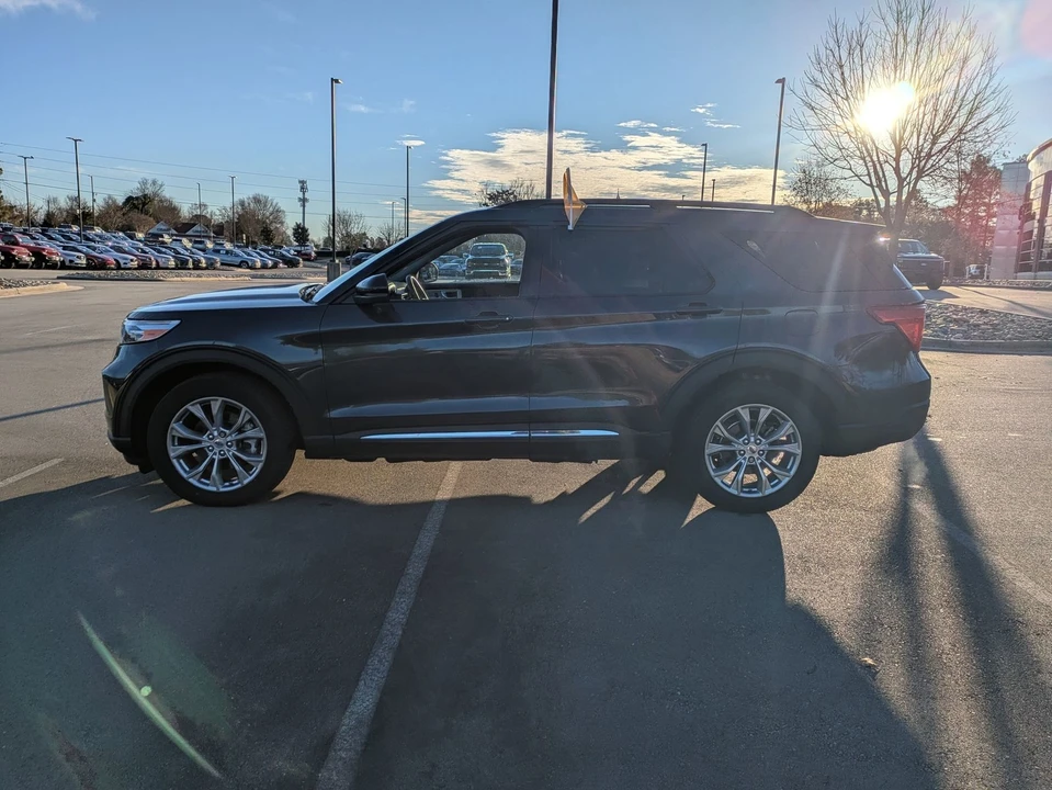 2023 Ford Explorer 6th Gen - Image 7 of 21