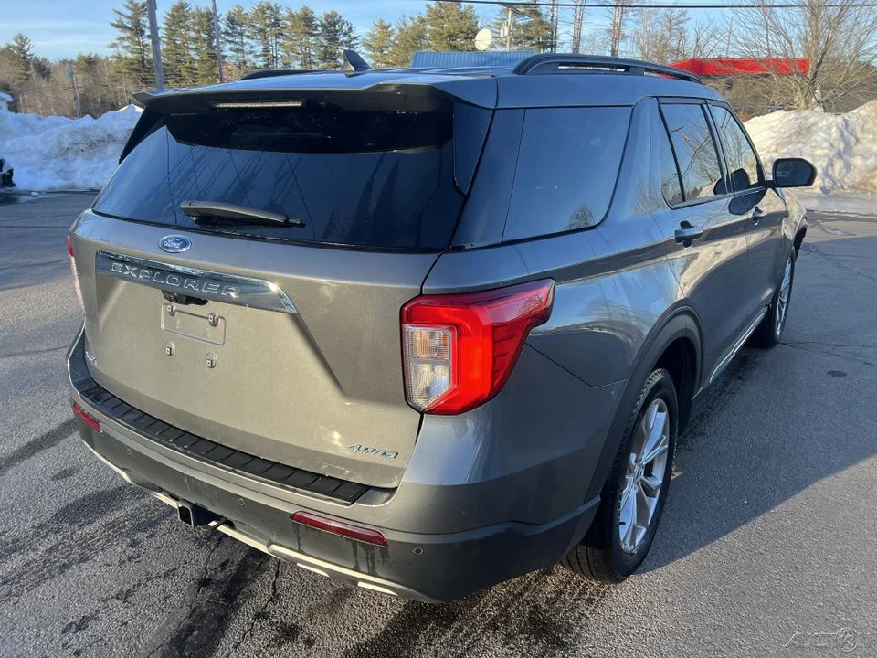 2023 Ford Explorer 6th Gen - Image 8 of 12