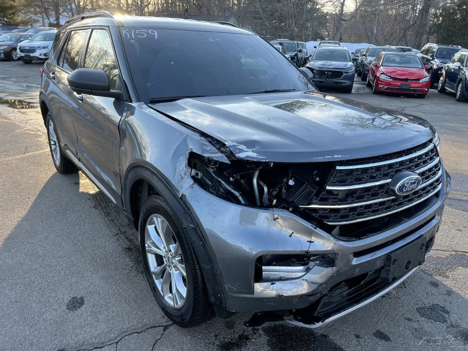 2023 Ford Explorer 6th Gen - Image 9 of 12