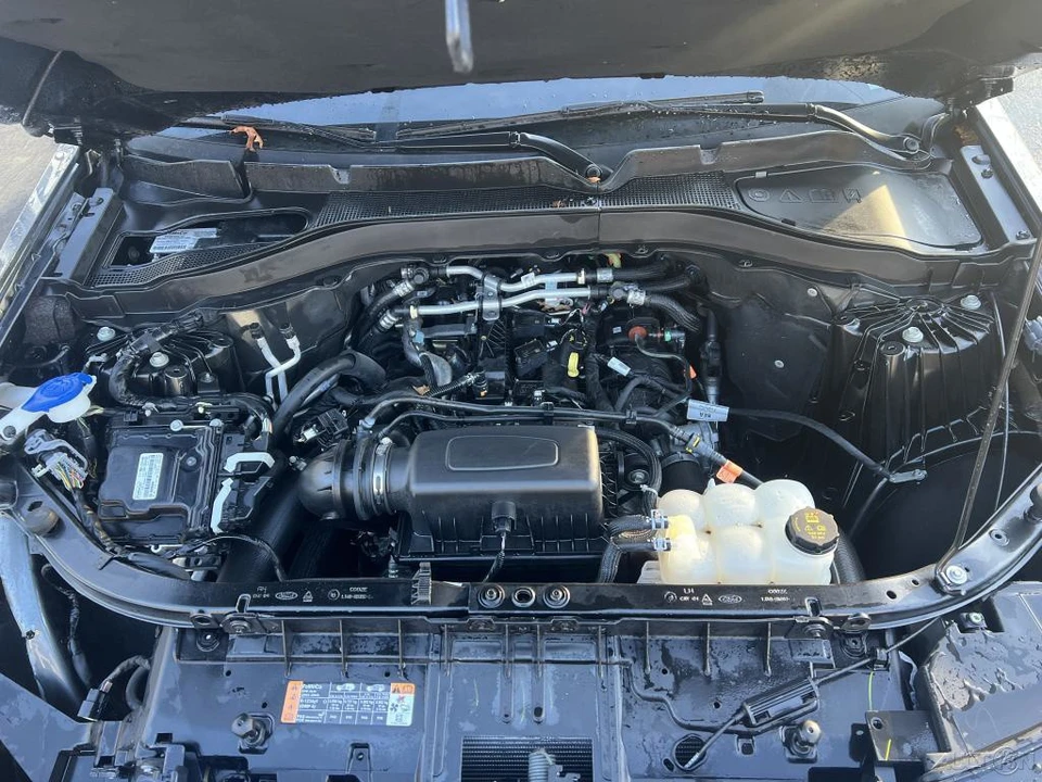 2023 Ford Explorer 6th Gen - Image 6 of 12