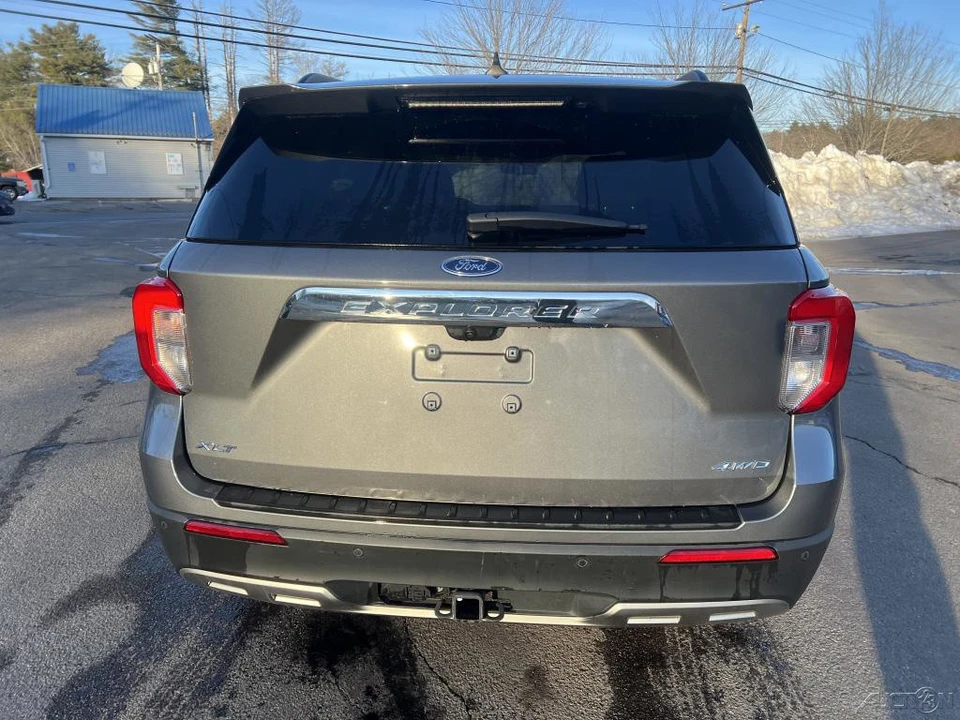 2023 Ford Explorer 6th Gen - Image 4 of 12