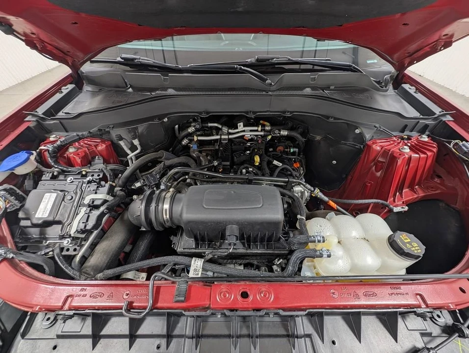 2023 Ford Explorer 6th Gen - Image 12 of 13