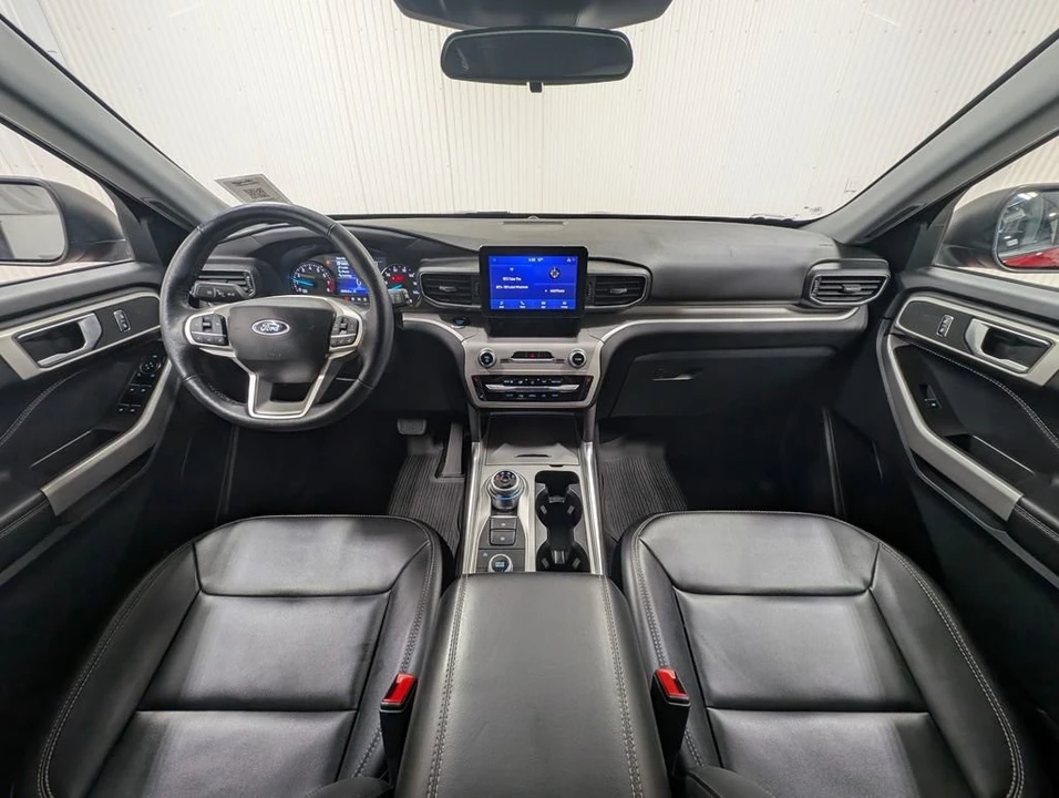 2023 Ford Explorer 6th Gen - Image 3 of 13