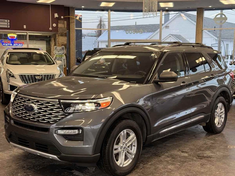 2023 Ford Explorer 6th Gen - Image 2 of 21