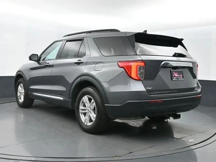 2023 Ford Explorer 6th Gen - Image 9 of 12