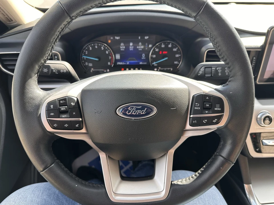 2023 Ford Explorer 6th Gen - Image 20 of 31