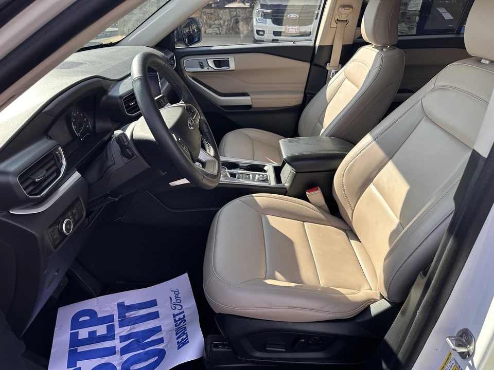 2023 Ford Explorer 6th Gen - Image 10 of 31