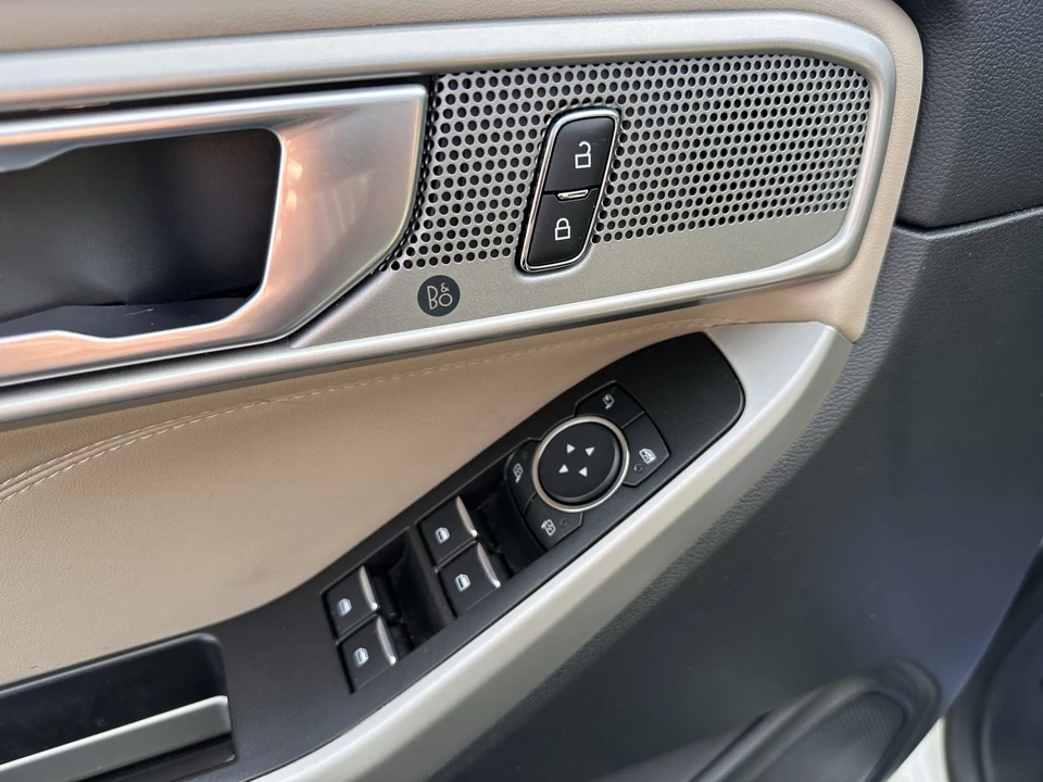2023 Ford Explorer 6th Gen - Image 18 of 31