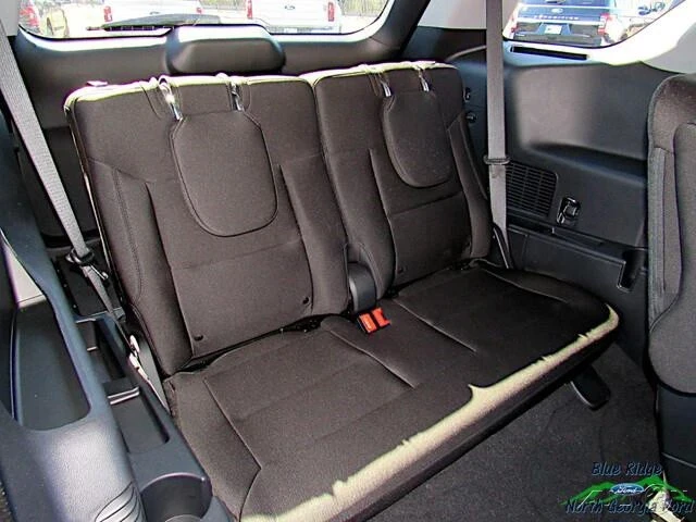 2023 Ford Explorer 6th Gen - Image 14 of 24