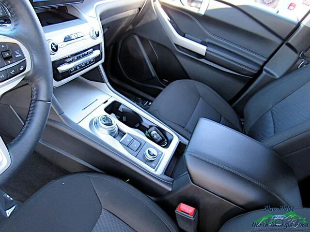 2023 Ford Explorer 6th Gen - Image 23 of 24