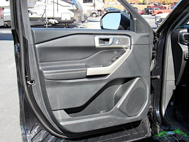 2023 Ford Explorer 6th Gen - Image 10 of 24