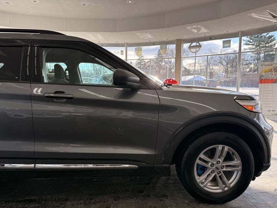 2023 Ford Explorer 6th Gen - Image 6 of 12