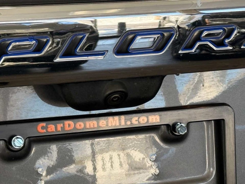 2023 Ford Explorer 6th Gen - Image 17 of 31