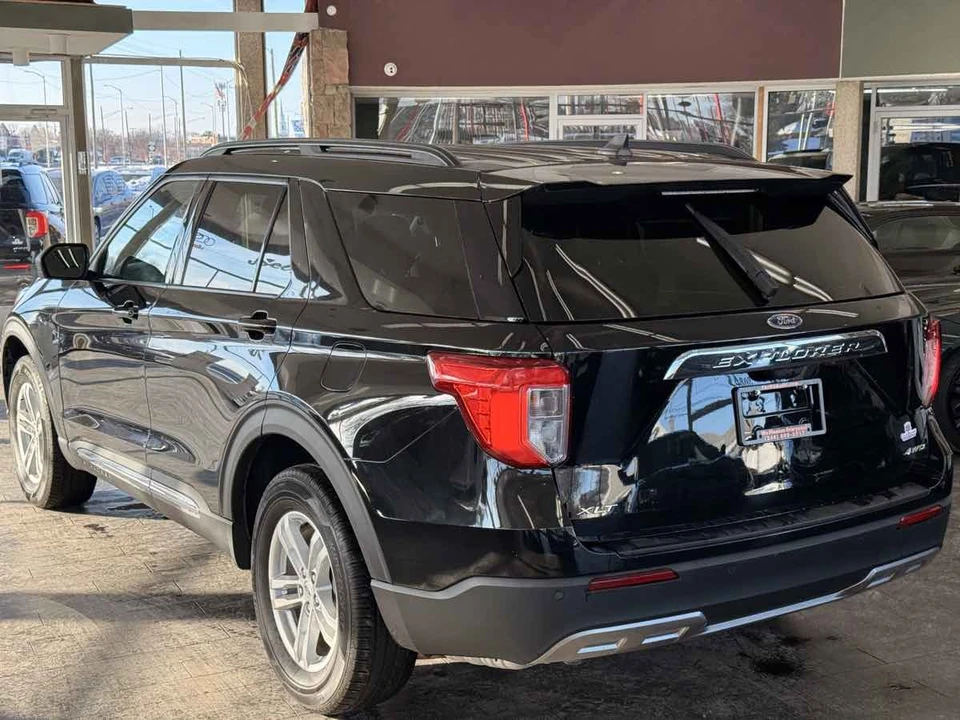 2023 Ford Explorer 6th Gen - Image 10 of 21