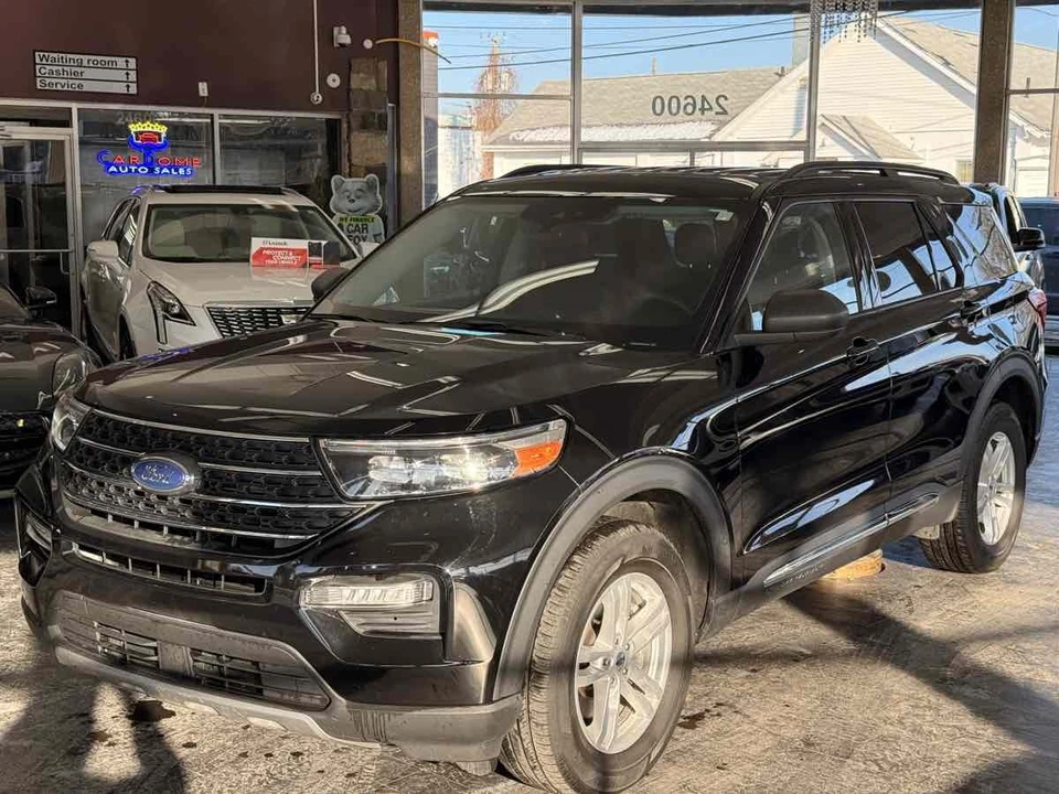 2023 Ford Explorer 6th Gen - Image 2 of 21