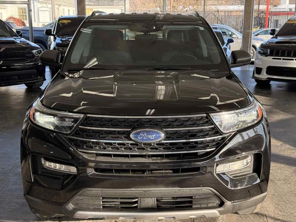 2023 Ford Explorer 6th Gen - Image 3 of 21