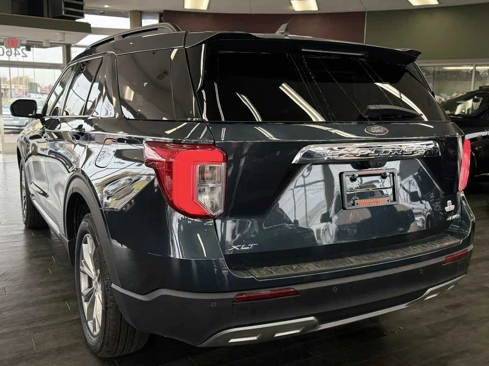 2023 Ford Explorer 6th Gen - Image 11 of 21