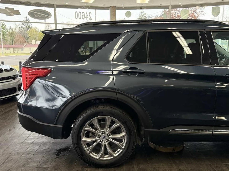 2023 Ford Explorer 6th Gen - Image 13 of 21