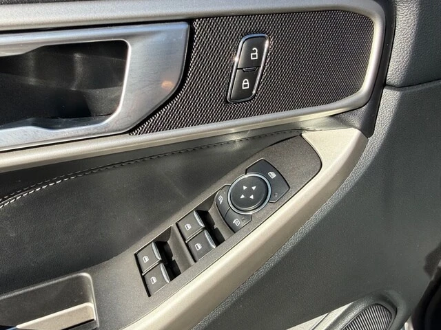 2023 Ford Explorer 6th Gen - Image 12 of 12
