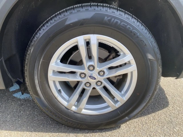 2023 Ford Explorer 6th Gen - Image 15 of 21