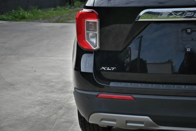 2023 Ford Explorer 6th Gen - Image 9 of 21