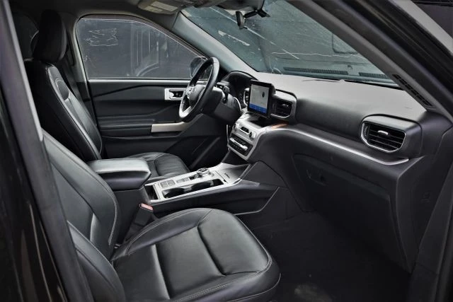 2023 Ford Explorer 6th Gen - Image 16 of 21