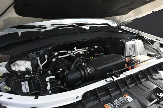 2023 Ford Explorer 6th Gen - Image 18 of 19