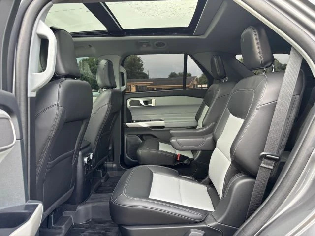 2023 Ford Explorer 6th Gen - Image 21 of 21